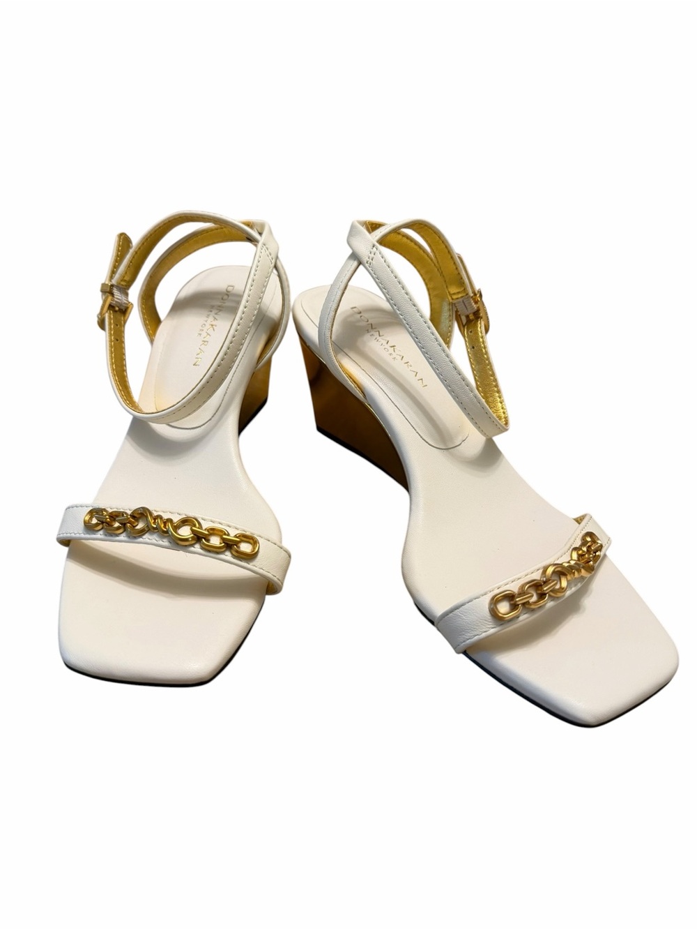 Quiet Luxury Leather Slingback Kitten Heels Donna Karan NWOB Size 8.5